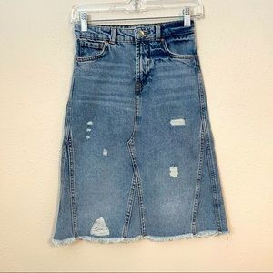Zara - Jean Skirt, Distressed, Size 10